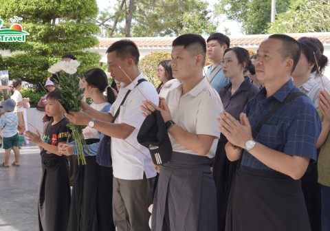 ĐỒI CÁT QUANG PHÚ - CHỢ ĐỒNG HỚI (Ăn sáng, trưa, tối)